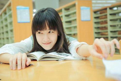 娱乐吃瓜酱现在的大学生